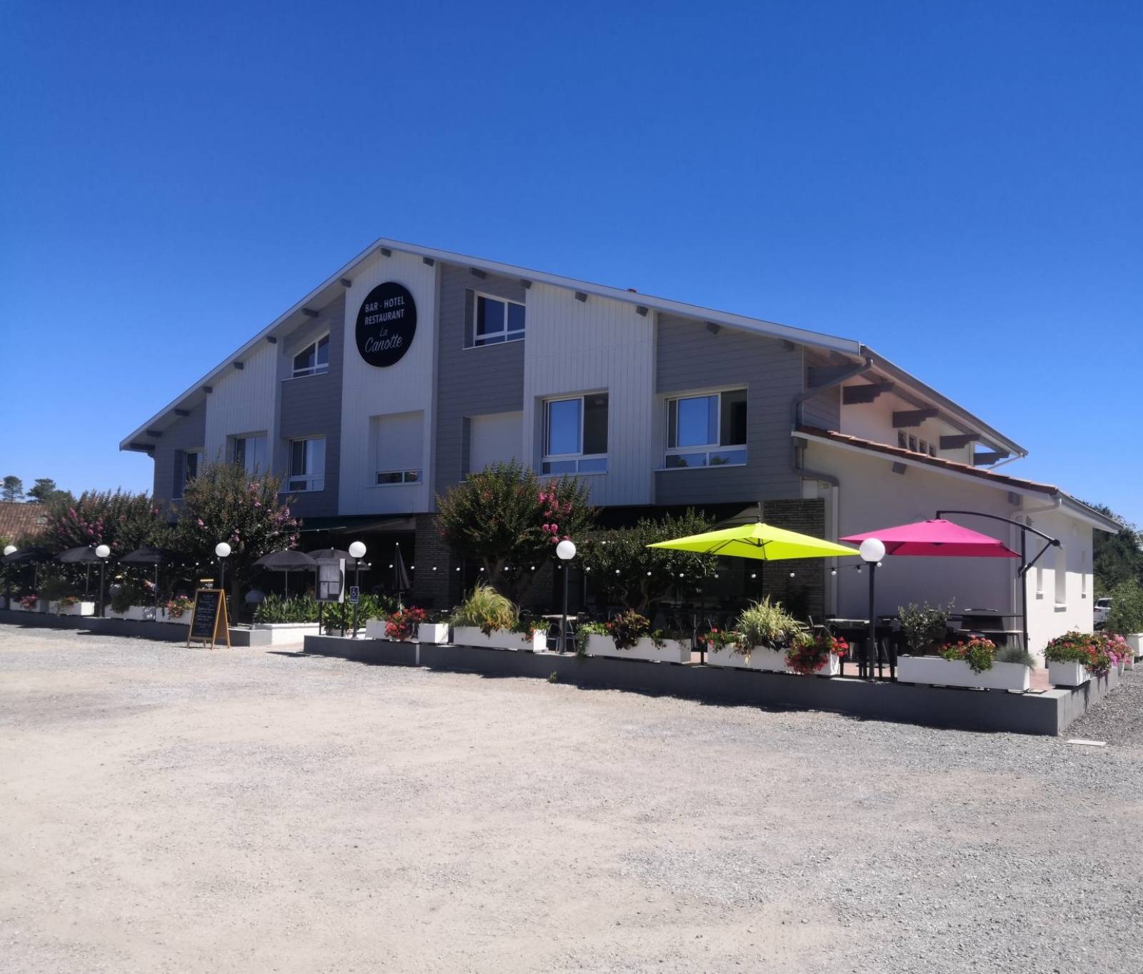 Cabaret pour enterrement vie jeune fille proche de Biscarrosse dans les Landes