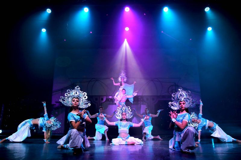 Revue cabaret dans les Landes