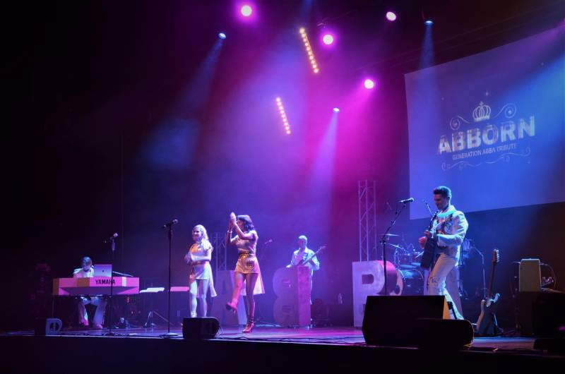 ABBA À SON MEILLEUR : LE PLUS GRAND SHOW D'ABBA DEPUIS ABBA