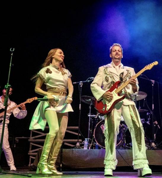 ABBA À SON MEILLEUR : LE PLUS GRAND SHOW D'ABBA DEPUIS ABBA