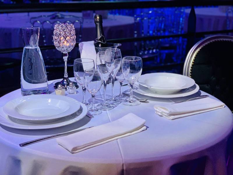 Formule déjeuner ou dîner spectacle Prestige (à partir d'octobre 2026)